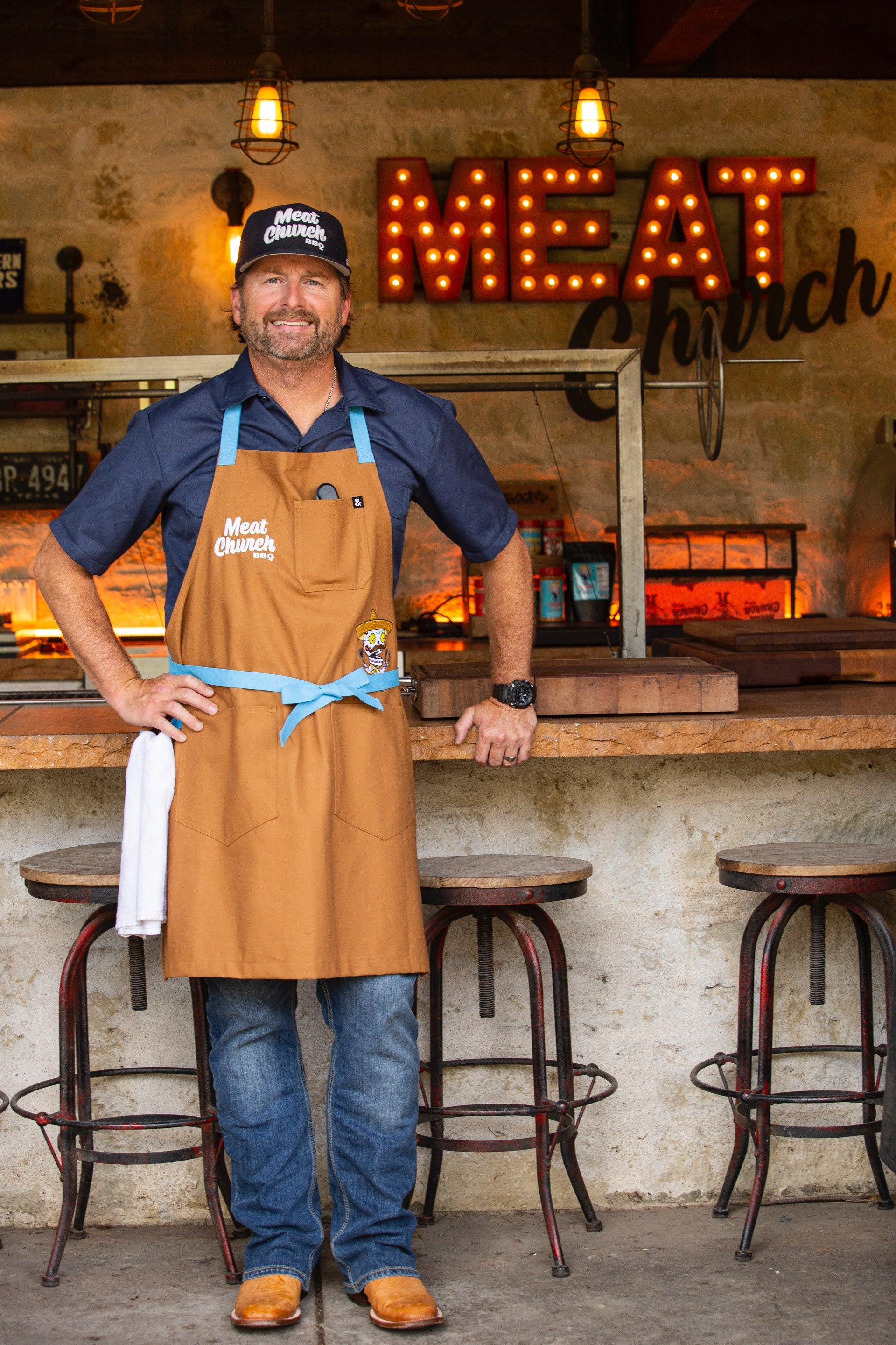 hedley-and-bennett-meat-church-apron-duck-tan-f1 image_912805a7-8b3f-48b2-8698-64cb1afdc18a.jpg